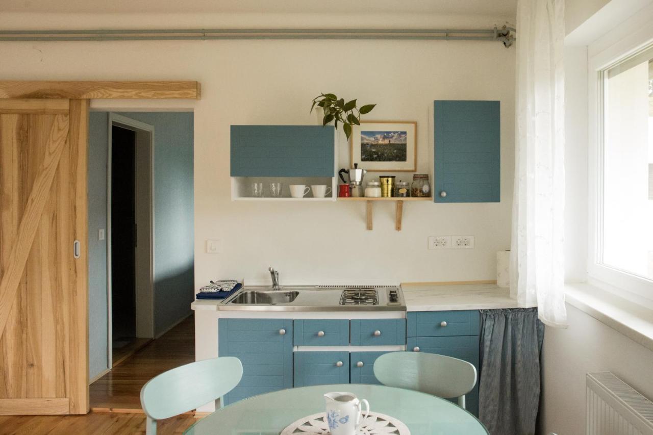 Blue In Green Apartment In Single Trail Park Jamnica Prevalje ภายนอก รูปภาพ
